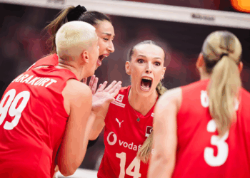 Filenin Sultanları, FIVB Dünya Voleybol Şampiyonası'nda finalde