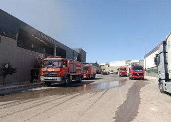 Gaziantep'te ıslak mendil fabrikasında yangın