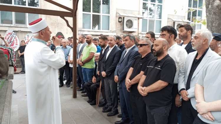 Giresun'daki silahlı kavgada ölen Samsunspor taraftarı toprağa verildi