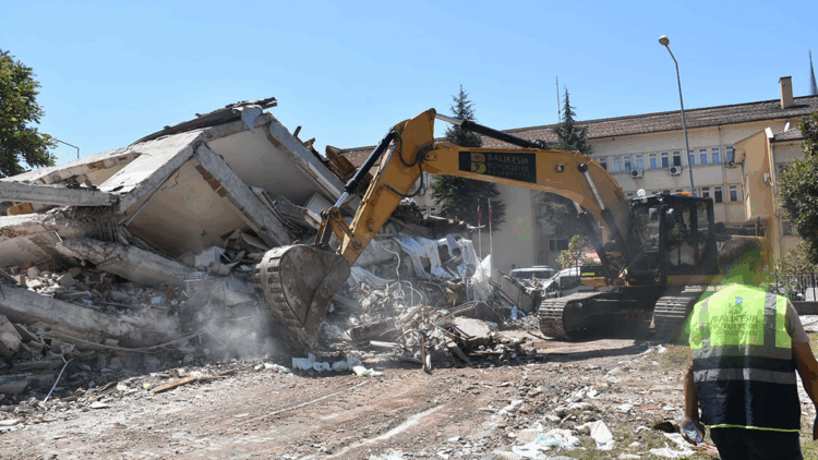 Günlük deprem sayısı 10'a düştüğünde artçılar bitecek