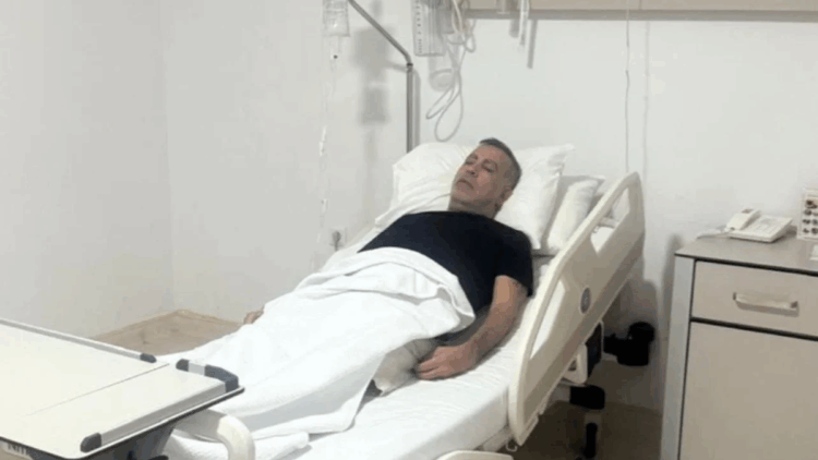 Haluk Levent hastaneye kaldırıldı