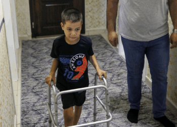 Hastalığına teşhis konulamayan Mert Kendir'e yardım eli uzandı