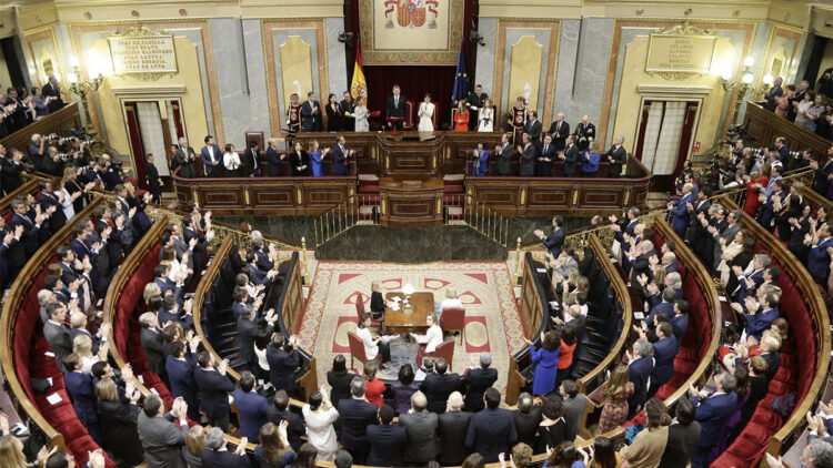 İspanya'da haftalık çalışma saatini düşüren yasa tasarısı Meclis'te reddedildi