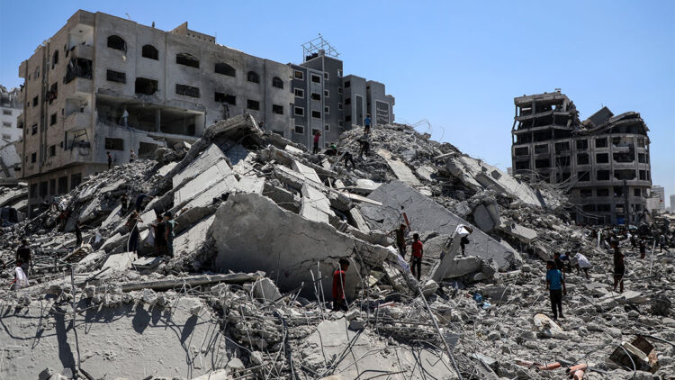 İsrail ordusu Gazze'de 360 noktaya saldırdı