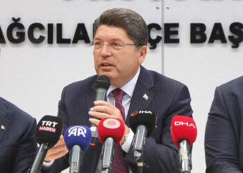 Bakan Tunç'tan adalet sistemine yönelik eleştiriler hakkında açıklama