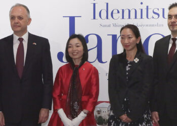 Prenses Akiko Mikasa Türkiye’de sergi açılışına katıldı