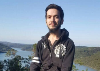 Sultangazi'de tartıştığı babasını boğazını keserek öldürdü