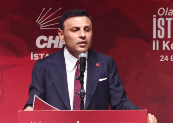 Özgür Çelik yeniden CHP İstanbul İl Başkanı seçildiÖzgür Çelik yeniden CHP İstanbul İl Başkanı seçildi