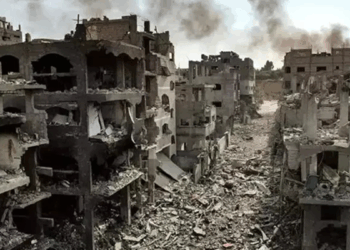 İsrail, Gazze'de son 4 günde UNRWA'ya ait 10 binayı vurdu