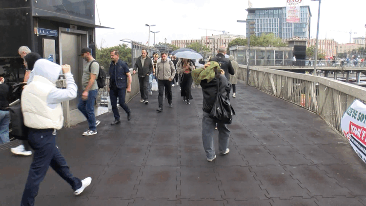 İstanbul'da sabah saatlerinde yağmur etkili oldu