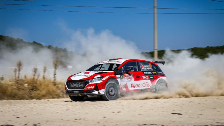 Kerem Kazaz, Esok Rallisini genel klasmanda 4’ncü sırada tamamladı