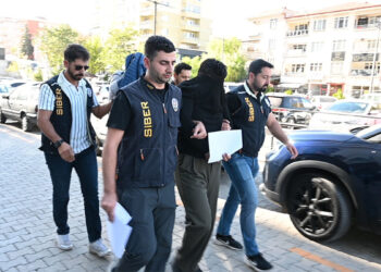 Kırıkkale'de yasa dışı bahis finans evlerine operasyon: 2 tutuklama