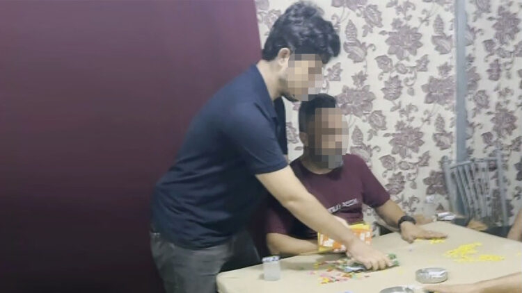 Kumar oynarken suçüstü yakalanan 49 kişiye para cezası