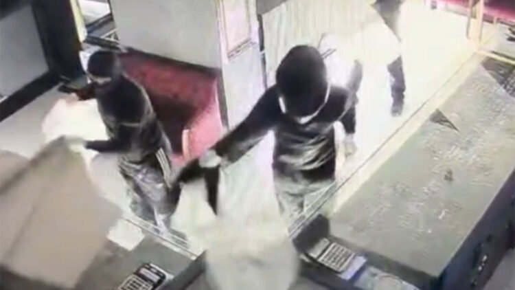 Kuyumcu dükkanından 16 milyon liralık altın çalan 6 şüpheli yakalandı