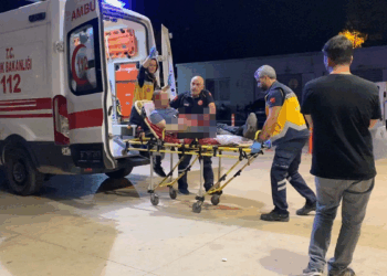 Kadınları taciz ettiği iddiasıyla dövülüp bıçaklandı; 3 gözaltı