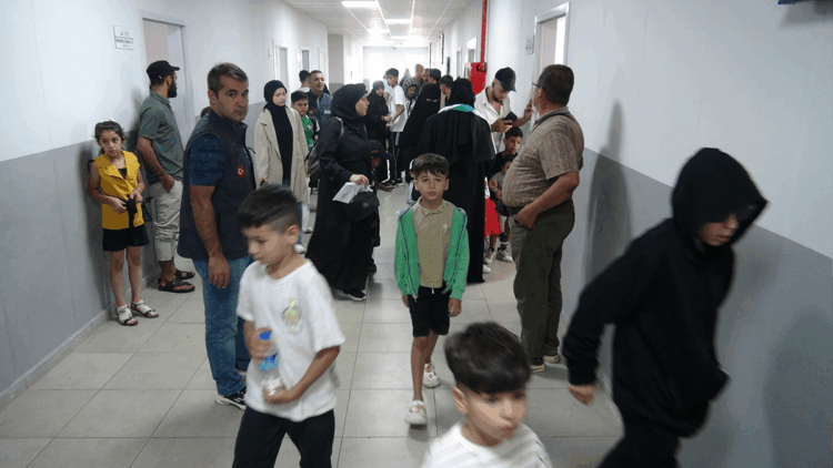 Kilis'teki Öncüpınar Sınır Kapısı'nda Suriyeli yoğunluğu