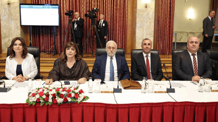 Komisyonda Öcalan'ın dinlenmesi gereklilik olarak ele alınmalı