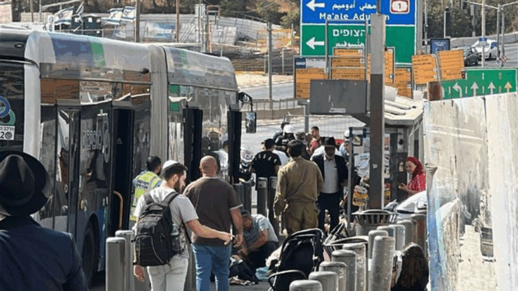 Kudüs'te silahlı saldırı: 5 ölü 