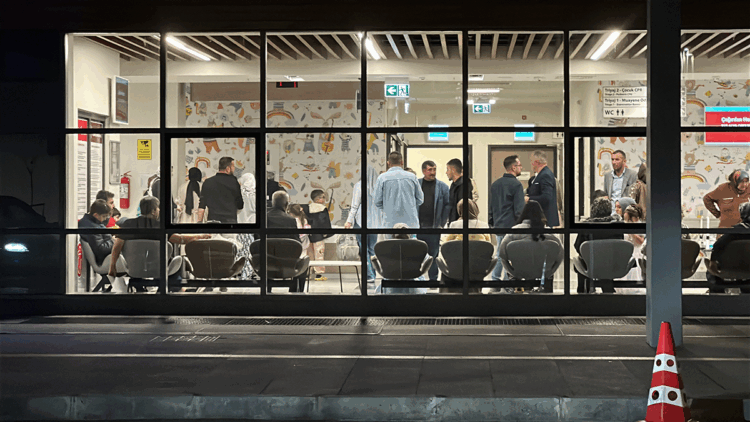 Kütahya'da düğün yemeğinden zehirlenen 15 kişi hastaneye kaldırıldı