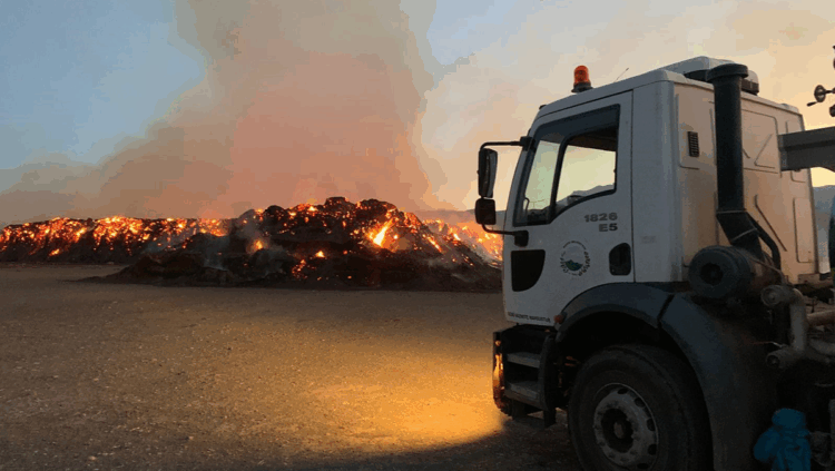 Mardin'deki mısır balyası yangını, 3’üncü günde kontrol altına alındı