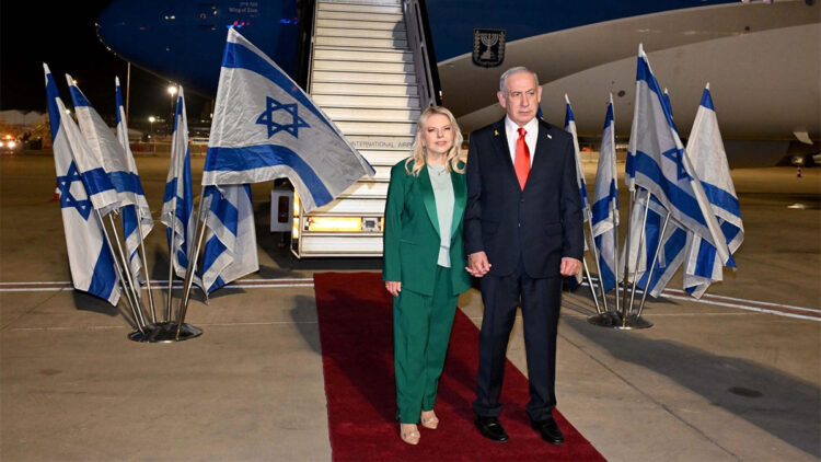 Netanyahu'nun uçağı rota değiştirdi