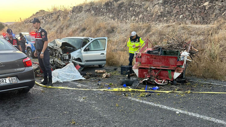 Nevşehir'de patpat ile otomobil çarpıştı