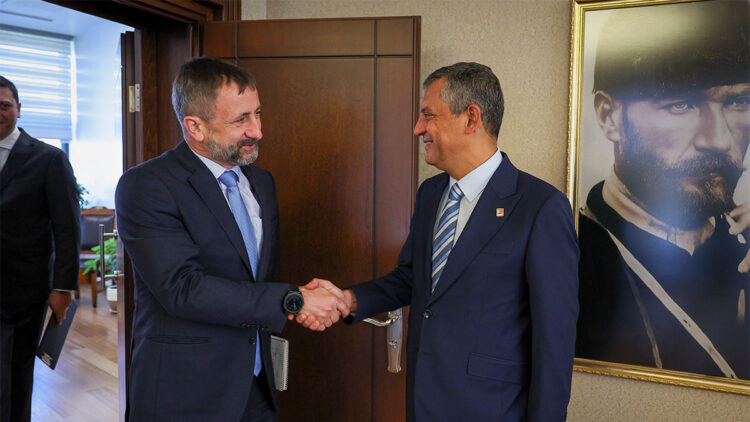 Özgür Özel Çek Cumhuriyeti Büyükelçisini kabul etti