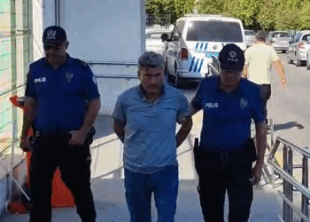 Otomobilin altında kalıp ölen Cumali ve ailesi taziye için Şanlıurfa’dan gelmiş