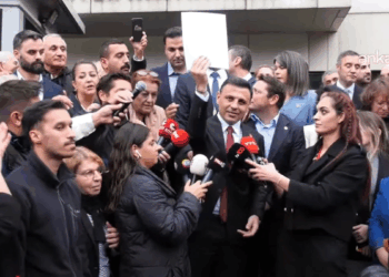Özgür Çelik mazbatasını aldı