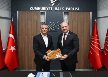 Özgür Özel, Balkan Türkleri temsilcileri ile görüştü