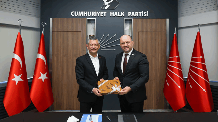 Özgür Özel, Balkan Türkleri temsilcileri ile görüştü