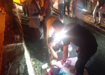 Şanlıurfa'da hafif ticari araçlar çarpıştı: 1 ölü, 5 yaralı