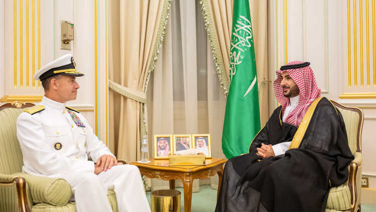 Suudi Arabistan ve ABD, askeri iş birliği ve bölgesel gelişmeleri görüştü
