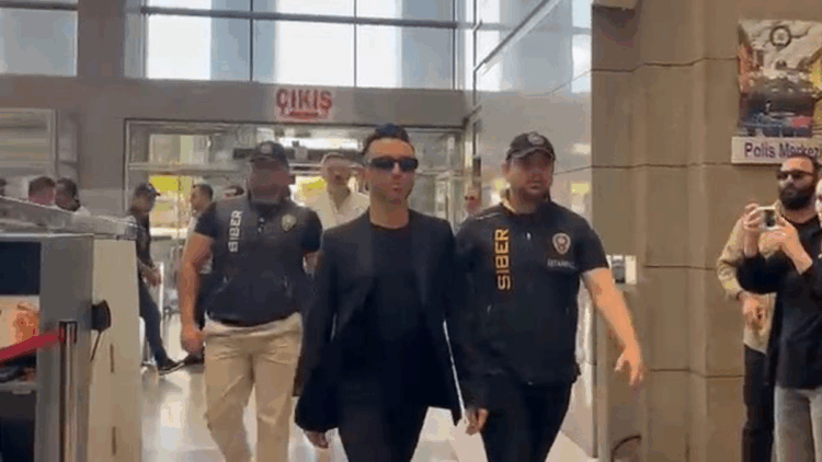 Şarkıcı Mabel Matiz adliyeye gelerek ifade verdi