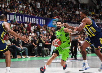TOFAŞ Fenerbahçe Beko'yu 80-78 mağlup etti