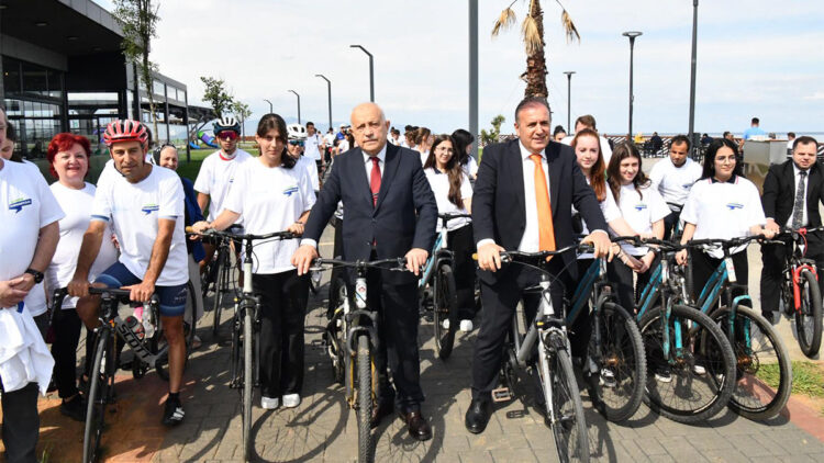 Trabzon’da ‘Sağlıklı Yaşam İçin Bisiklet Sürüyor ve Yürüyoruz’ etkinliği
