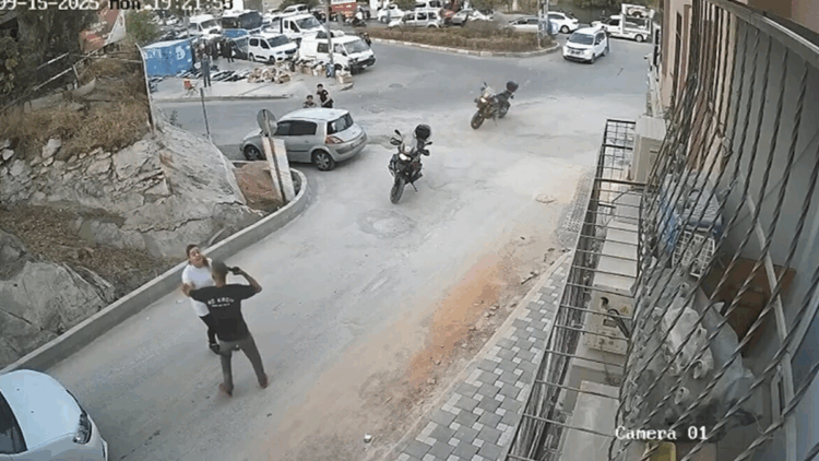 Tabancayla eşini vurup rehin alan şüpheli, ardından kendisini de yaraladı