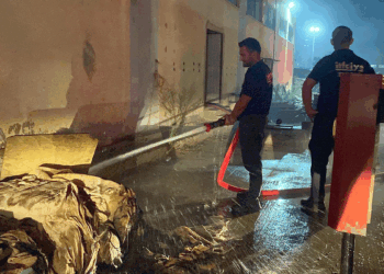 Tekirdağ'da fabrika yangını, büyümeden söndürüldü