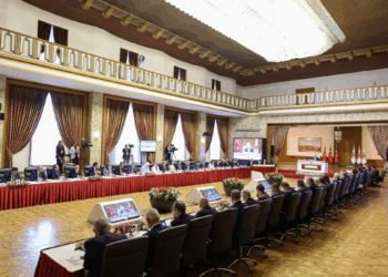 'Terörsüz Türkiye' komisyonu akademisyenler ile dernekleri dinleyecek