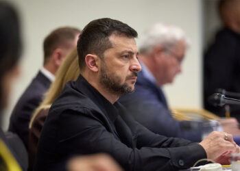 Volodimir Zelenskiy görevinden ayrılmaya hazır