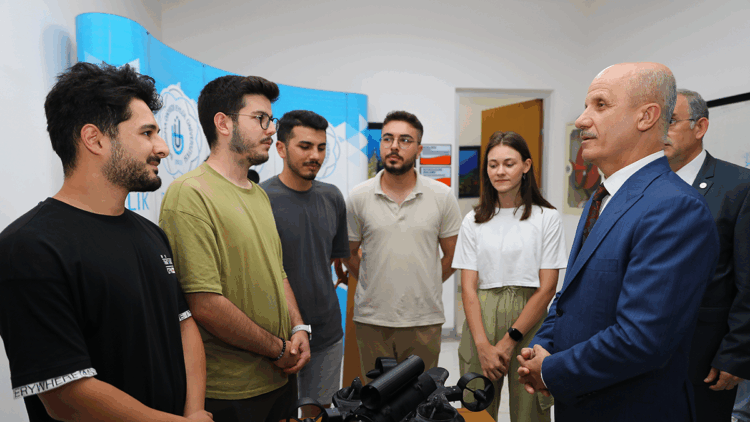 Ülkemizi küresel rekabette daha üst seviyeye taşıyacağız