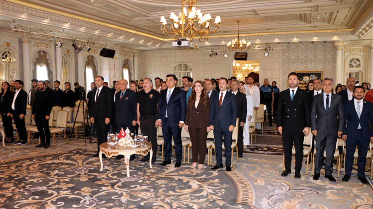 Van'da 'Akıllı Şehirler ve Tesis Yönetiminde Gelecek Vizyonu' programı