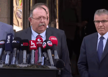 YSK, CHP'nin kongre itirazını kabul etti
