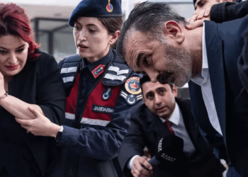 Yenidoğan çetesi sanıkları hakim karşısında
