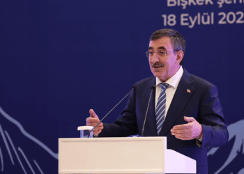 Yılmaz, Kırgızistan-Türkiye İş Forumu'na katıldı