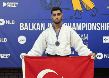 Yunusemreli Enes Pınar'dan bronz madalya