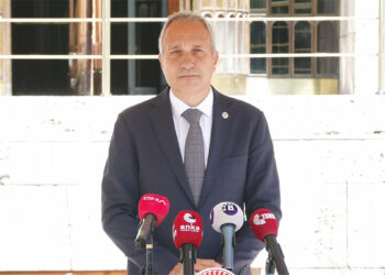 Pedagojik olarak yanlıştır ve insanlık açısından da bir suçtur