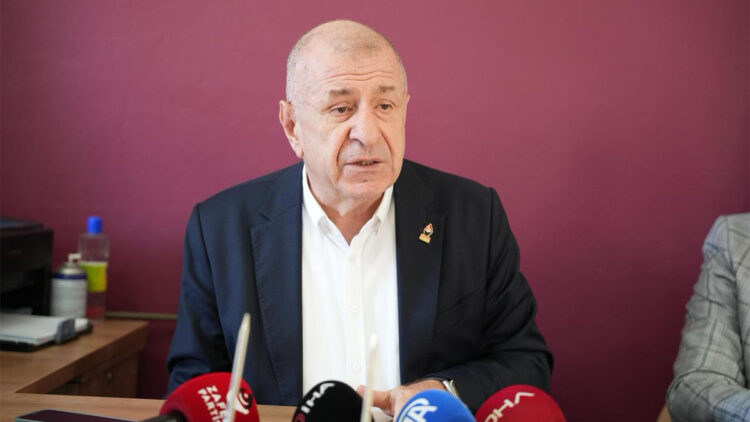 İsrail'e iyi küfretmek dış politika değildir