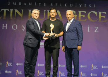 ‘Yılın spor insanı’ eski futbolcu Mesut Özil seçildi