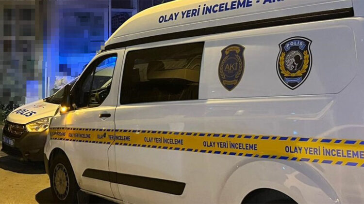 112'yi arayıp yardım isteyen emekli astsubay evinde ölü bulundu